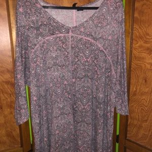 Women’s long sleeve tunic